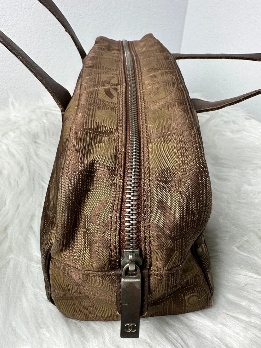 💯Authentic Vintage Chanel Travel Line Jacquard Handbag – Brown🍀